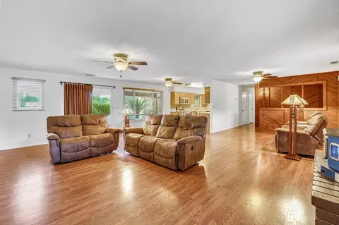 36295 Kensington Dr, Madera, CA 93636 photo 9
