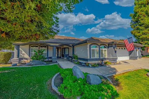 1416 Larrete Ave, Madera, CA 93637 photo 6