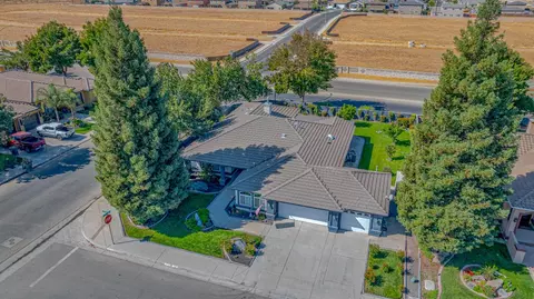 1416 Larrete Ave, Madera, CA 93637 photo 10