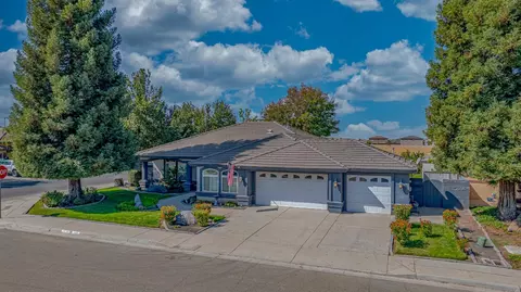 1416 Larrete Ave, Madera, CA 93637 photo 13