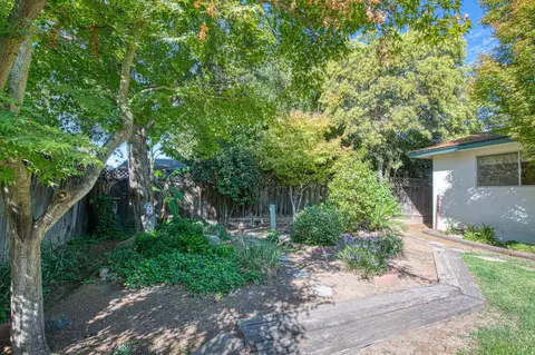 572 W Pico Ave, Clovis, CA 93612 photo 29