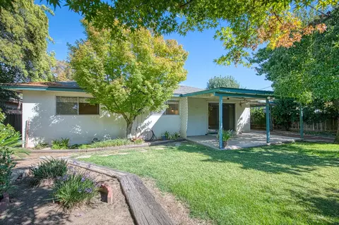 572 W Pico Ave, Clovis, CA 93612 photo 30