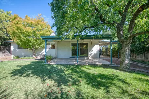 572 W Pico Ave, Clovis, CA 93612 photo 28