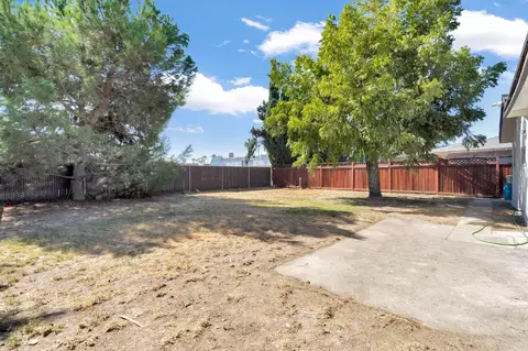 1812 W 5th St, Madera, CA 93637 photo 26
