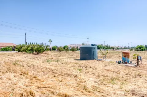 5189 E Copper Ave, Clovis, CA 93619 photo 4