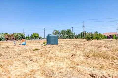 5189 E Copper Ave, Clovis, CA 93619 photo 41