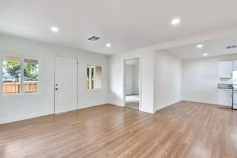 1419 E Yosemite Ave, Madera, CA 93638 photo 7