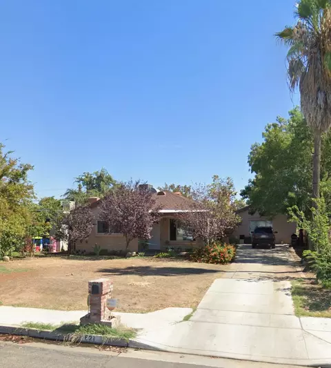 821 Austin Ave, Madera, CA 93638 photo 2