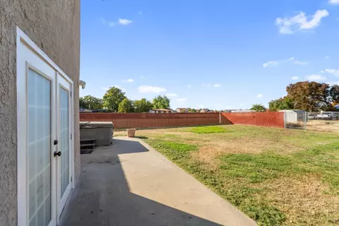 1077 E Pecan Ave, Madera, CA 93637 photo 36