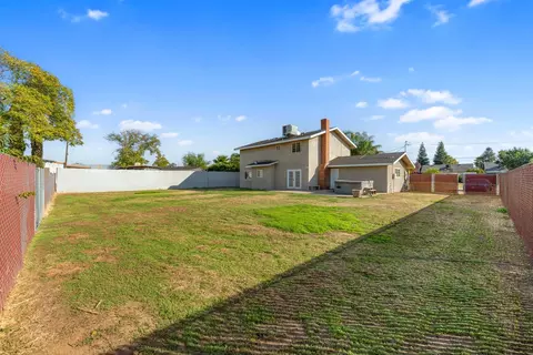 1077 E Pecan Ave, Madera, CA 93637 photo 35