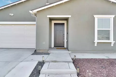 1533 Concord Ave, Madera, CA 93637 photo 2