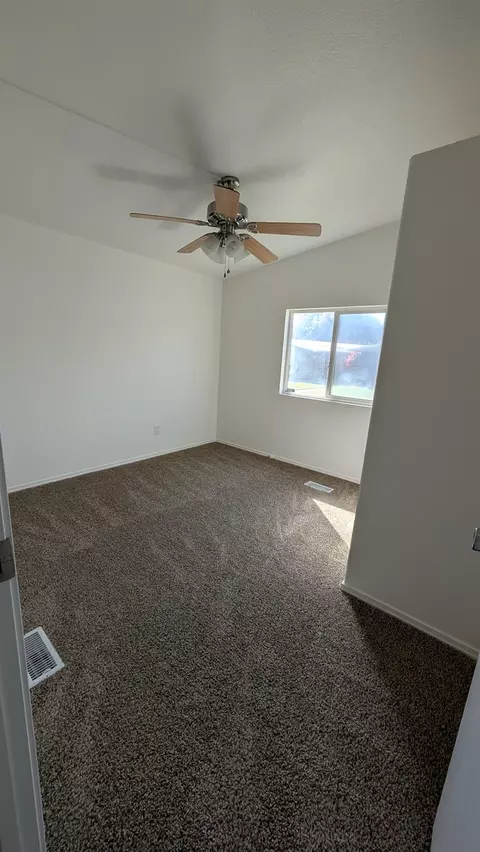 1218 E Cleveland Ave #83, Madera, CA 93638 photo 10