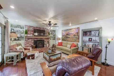 8807 N Sunnyside Ave, Clovis, CA 93619 photo 8