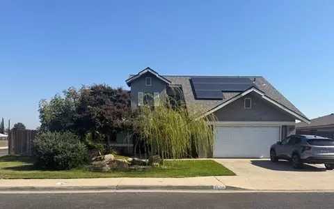 3605 Phillip Ave, Clovis, CA 93612 photo 1