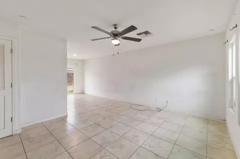 522 Barbara Ave, Sanger, CA 93657 photo 6