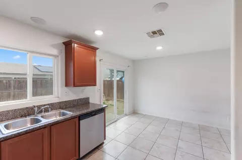 522 Barbara Ave, Sanger, CA 93657 photo 14