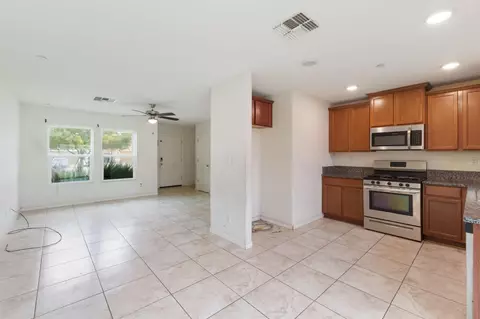 522 Barbara Ave, Sanger, CA 93657 photo 10
