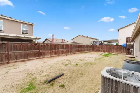522 Barbara Ave, Sanger, CA 93657 photo 27
