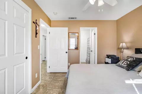 1052 Las Casas Ln, Madera, CA 93638 photo 22