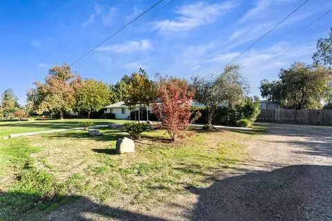 36740 Kensington Dr, Madera, CA 93636 photo 3