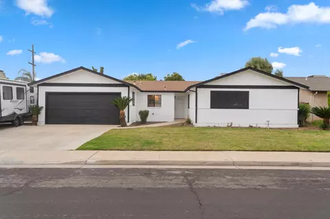 2932 Claremont Ave, Clovis, CA 93611 photo 1