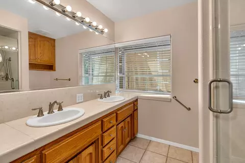 2352 Frederick Way, Madera, CA 93637 photo 23