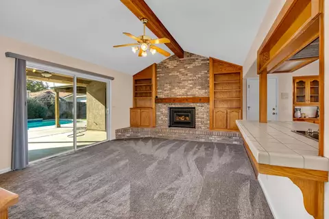 2352 Frederick Way, Madera, CA 93637 photo 8
