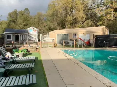 48833 Rock Point Rd, Oakhurst, CA 93644 photo 32