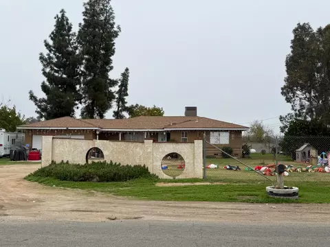 26023 Adell St, Madera, CA 93638 photo 1