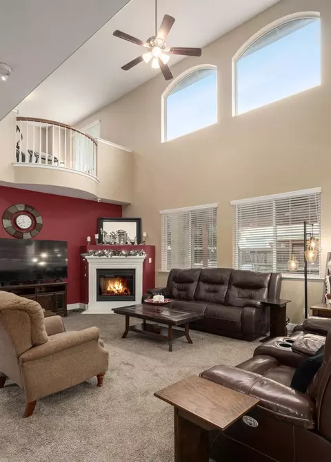 775 S Michelle Ave, Kerman, CA 93630 photo 10