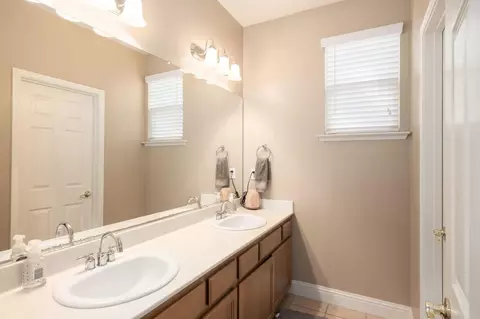 775 S Michelle Ave, Kerman, CA 93630 photo 29