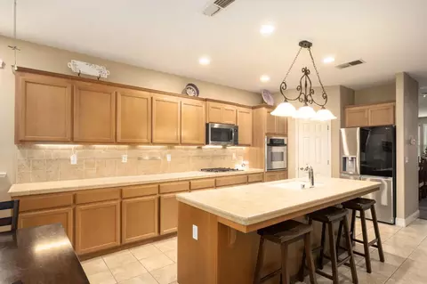 775 S Michelle Ave, Kerman, CA 93630 photo 14
