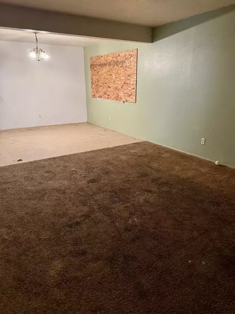 121 Maple St, Madera, CA 93637 photo 2
