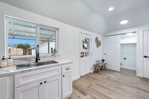 683 E Polk St, Coalinga, CA 93210 photo 15