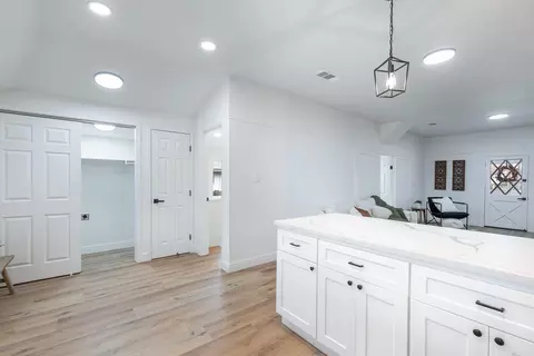 683 E Polk St, Coalinga, CA 93210 photo 16