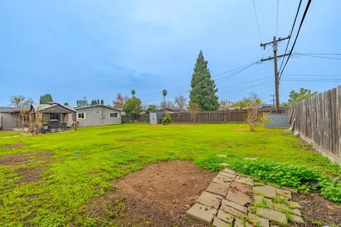 1595 E 26th St, Merced, CA 95340 photo 29