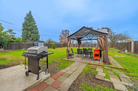 1595 E 26th St, Merced, CA 95340 photo 28