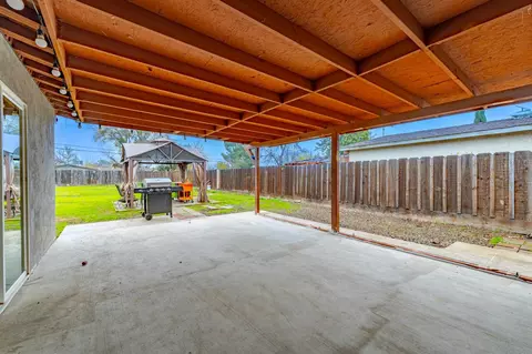 1595 E 26th St, Merced, CA 95340 photo 27