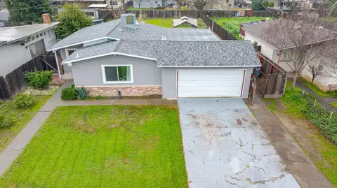 1595 E 26th St, Merced, CA 95340 photo 2