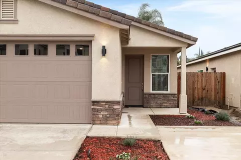 Exterior - 1415 Villa Way, Modesto, CA 95351 photo 4 of 6