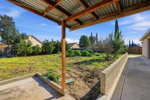 Exterior - 1730 Tasca Ln, Manteca, CA 95337 photo 7 of 14