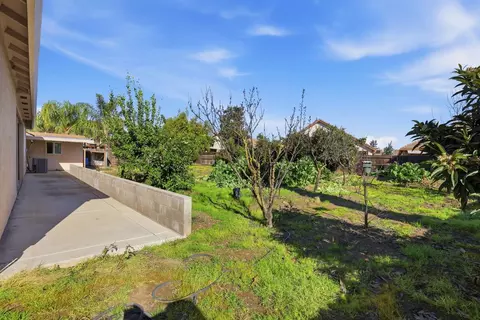 Exterior - 1730 Tasca Ln, Manteca, CA 95337 photo 2 of 14