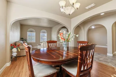 Dining - 1730 Tasca Ln, Manteca, CA 95337 photo 2 of 3