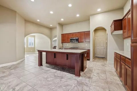 Entry Way - 1730 Tasca Ln, Manteca, CA 95337 photo 10 of 12