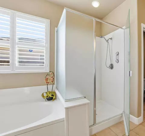 Bath - 1730 Tasca Ln, Manteca, CA 95337 photo 5 of 7