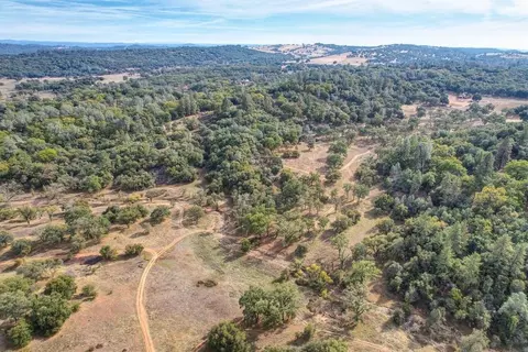 View/Area - 5520 Mother Lode Dr, Placerville, CA 95667 photo 12 of 14