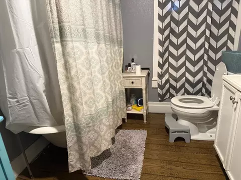 Bath - 5520 Mother Lode Dr, Placerville, CA 95667 photo 1 of 1