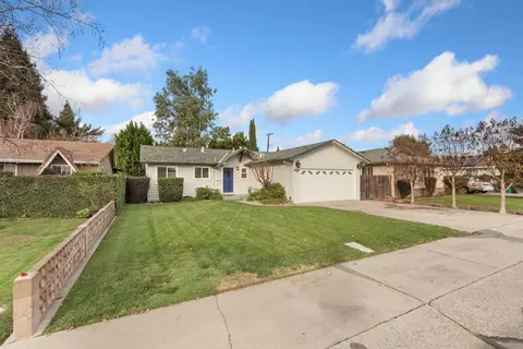 Exterior - 1007 Cardinal St, Lodi, CA 95240 photo 3 of 9