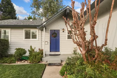 Exterior - 1007 Cardinal St, Lodi, CA 95240 photo 2 of 9