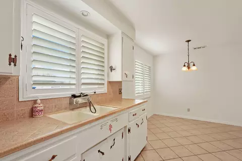 Kitchen - 1007 Cardinal St, Lodi, CA 95240 photo 4 of 4